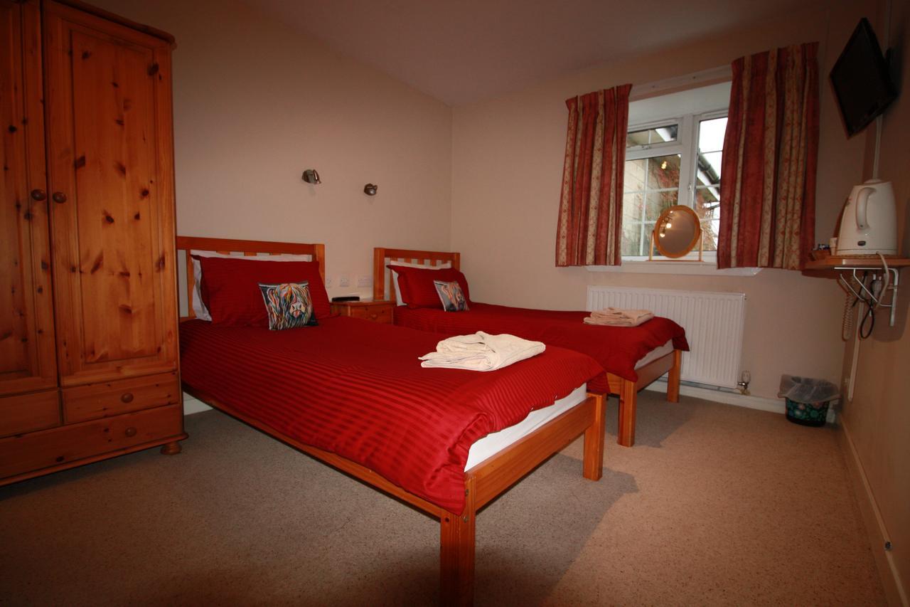 Blairmains Guest House Kirk of Shotts Exterior photo
